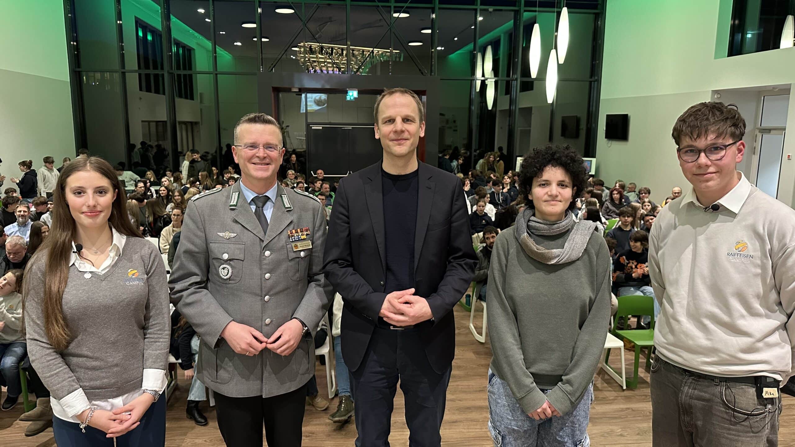 Podiumsdiskussion Raiffeisen-Campus Dernbach